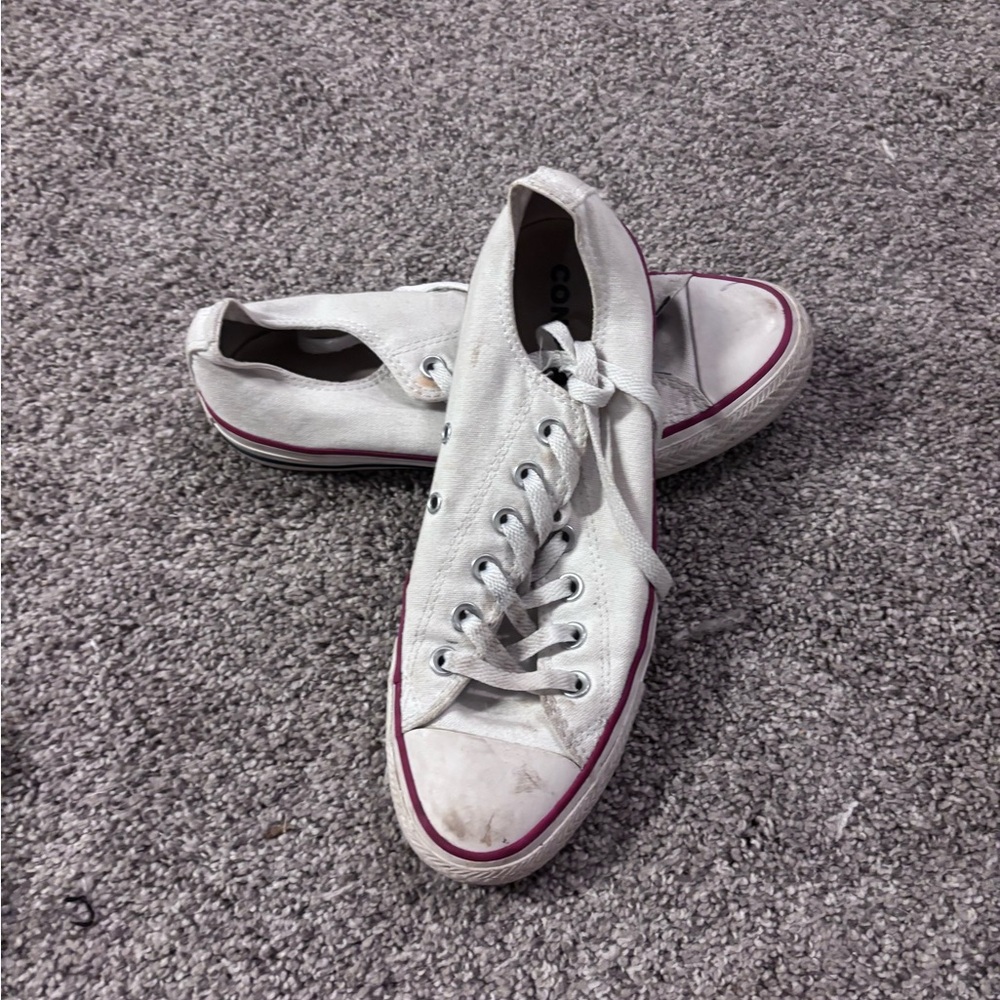 Converse White Chuck Taylor Sneakers Classic Design